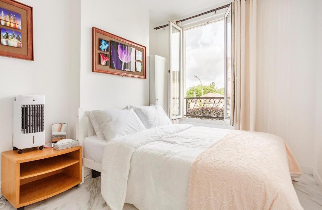 Paris Tourist Apartment, France Stains Eksteriør bilde
