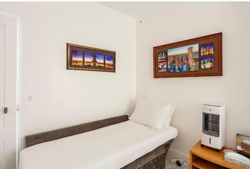 Paris Tourist Apartment, France Stains Eksteriør bilde