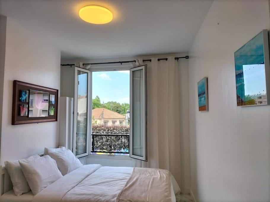 Paris Tourist Apartment, France Stains Eksteriør bilde