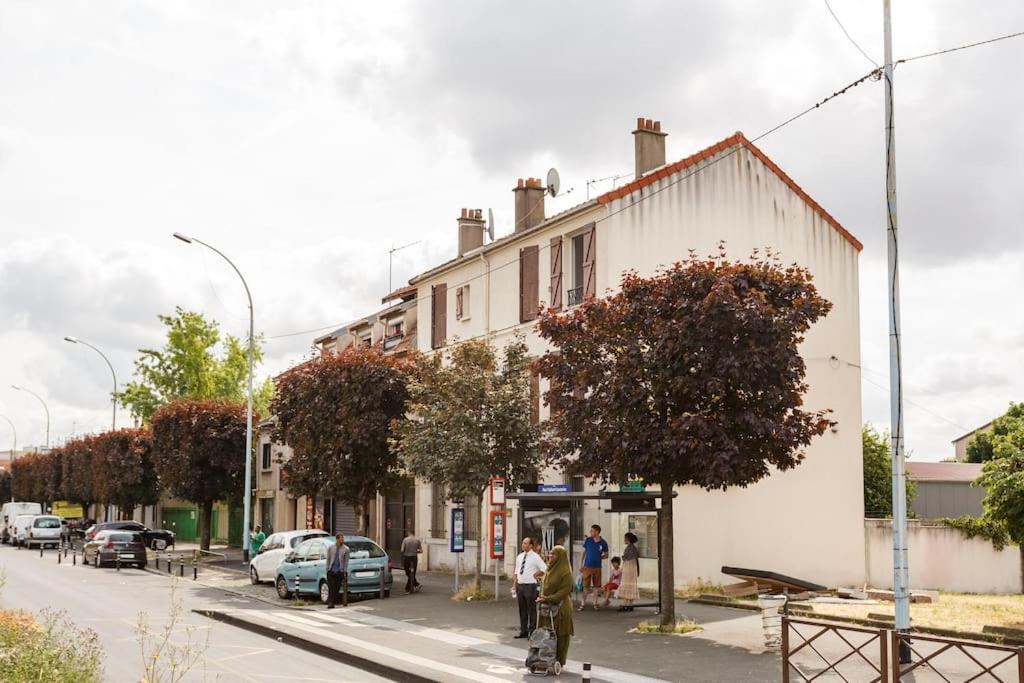 Paris Tourist Apartment, France Stains Eksteriør bilde